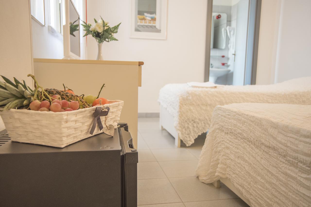 Santa Caterina Hotel Сан Винченцо Екстериор снимка